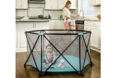 Regalo, My Portable Indoor and Outdoor Play Yard